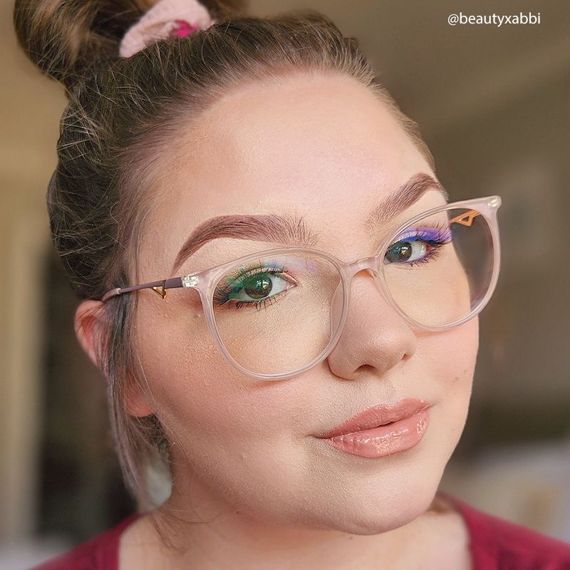 Chanty Round Pink Eyeglasses and Thin Frames10