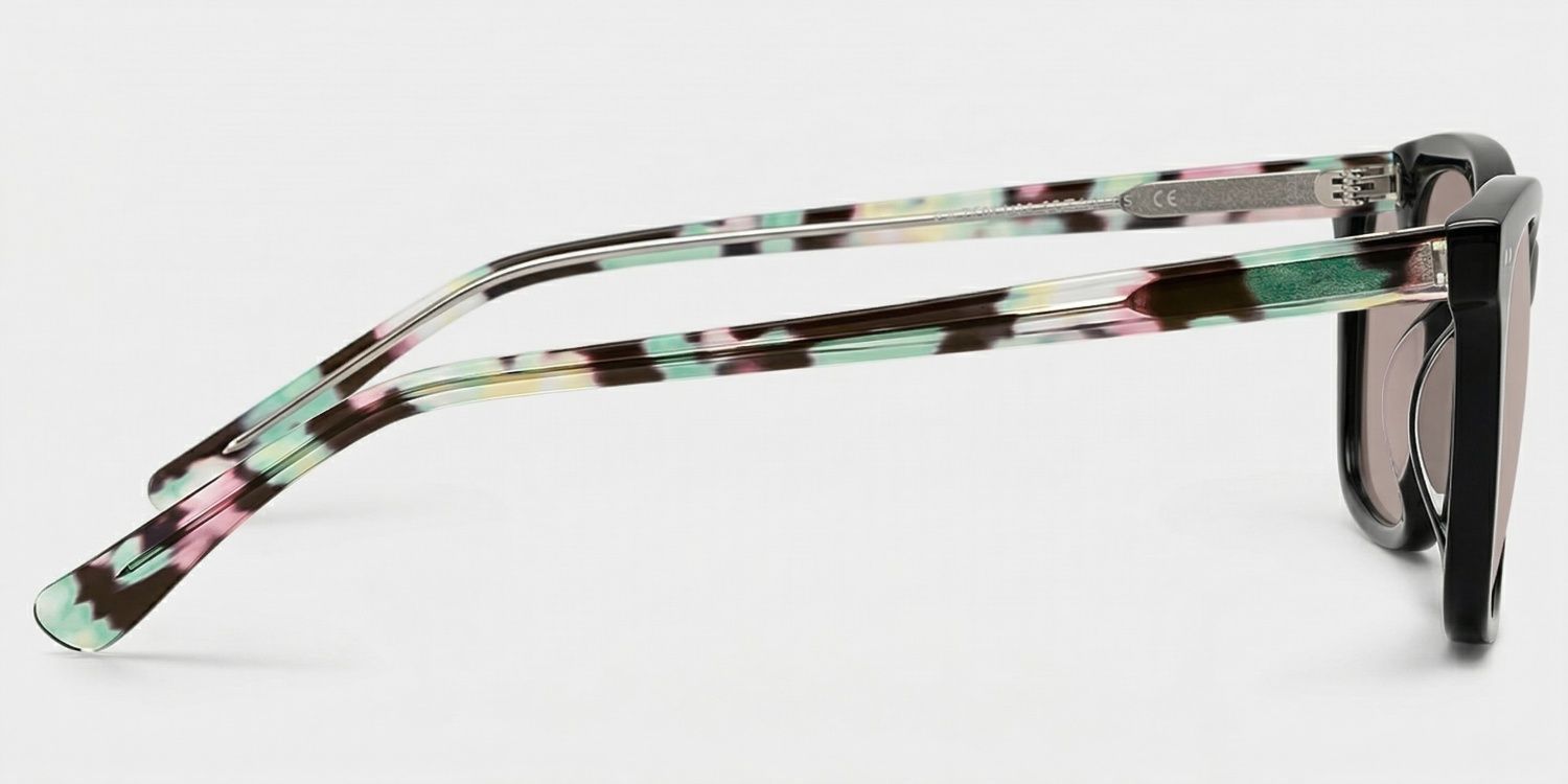 Layla Black Square Sunglasses to Frame Your Face | ZEELOOL UK3
