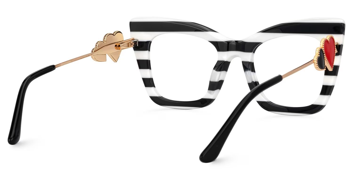 Cagle Designer Eyeglasses in Cateye Clear Frame3