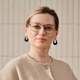 Celena Black Round Glasses4