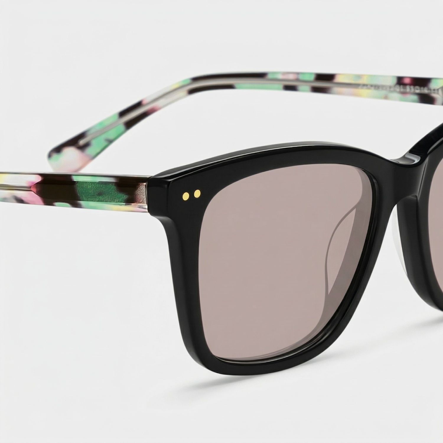 Layla Black Square Sunglasses to Frame Your Face | ZEELOOL UK4