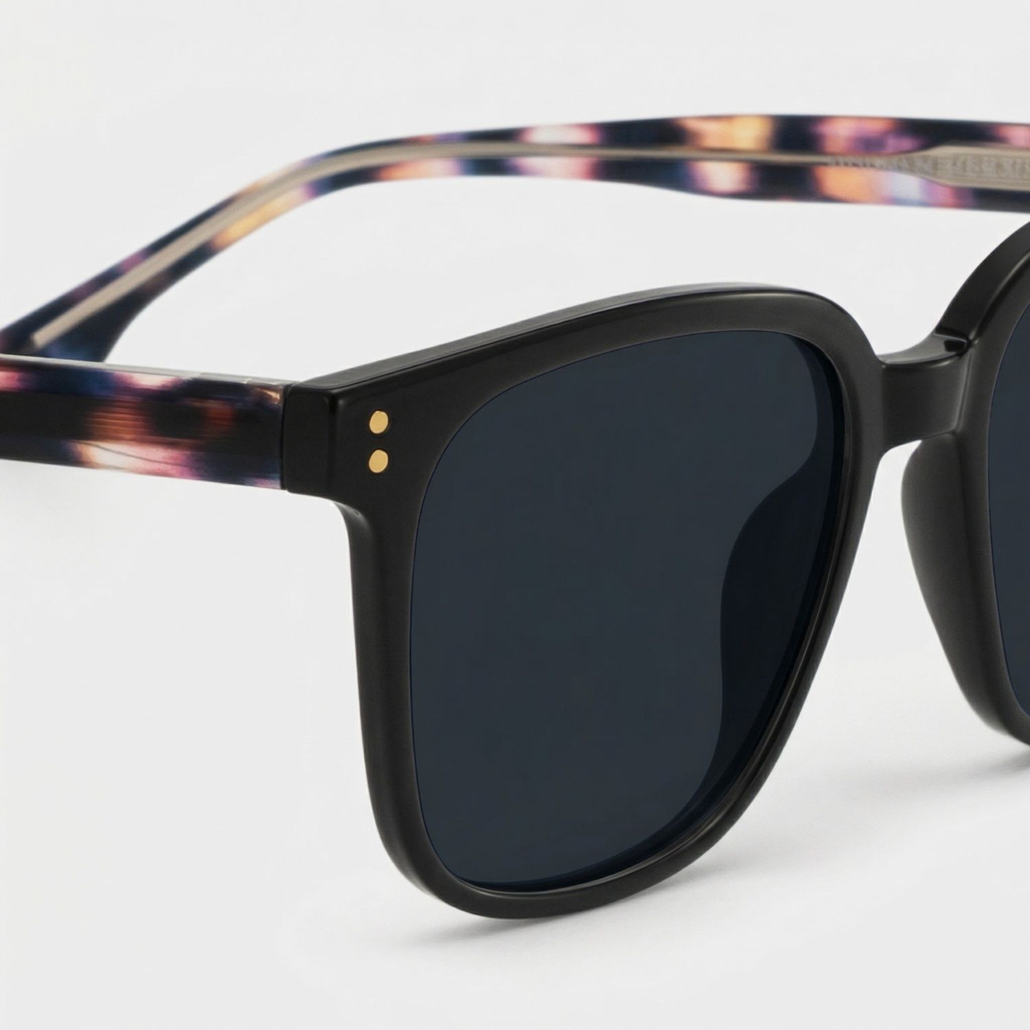 Donnalyn Square Sunglasses with Tr90 Black Frames | ZEELOOL CA4