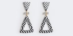 Vintage Triangle Shaped Black-White Grid Earrings2