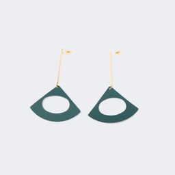 Stylish Fan-Shaped Green Earrings1