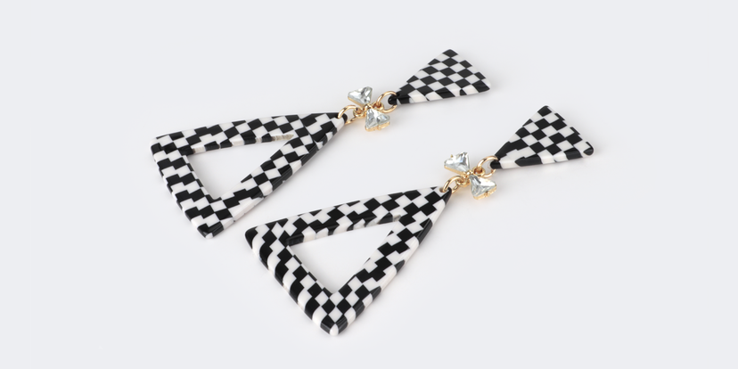 Vintage Triangle Shaped Black-White Grid Earrings
