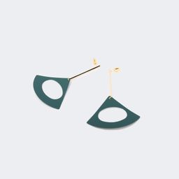 Stylish Fan-Shaped Green Earrings0
