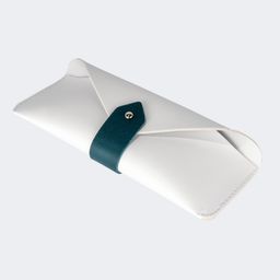 Simple Stylish White Leather Box1