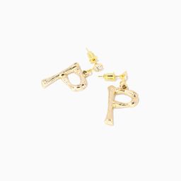 Stylish Latter P Gold Earrings0