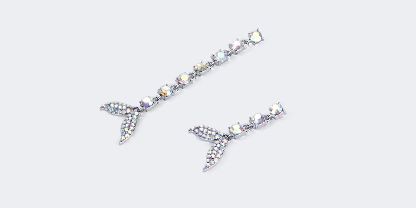 Stylish Asymmetrical Colored Diamond Fishtail Earrings