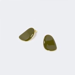 Stylish Nail Shape Green Earrings0