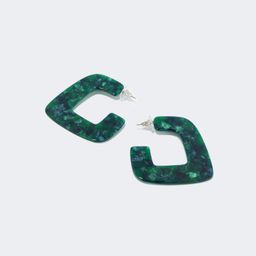 Stylish C Letter Shape Tortoise Earrings1