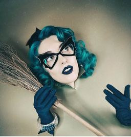 The frames are outstanding.Cool & Nice shape. 0