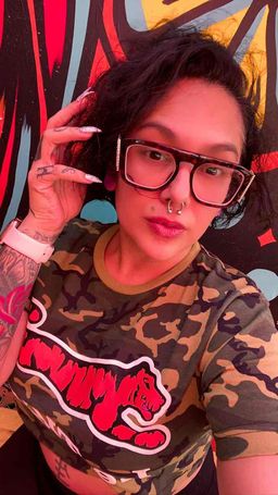 I absolutely love my new glasses ❤️  I just wish I would’ve put the tr0