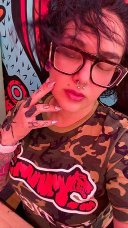 I absolutely love my new glasses ❤️  I just wish I would’ve put the tr1