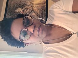 These glasses are super cute.  I have gotten plenty of compliments!  T1