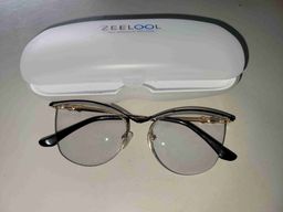 my client loves her glasses fits perfect 0