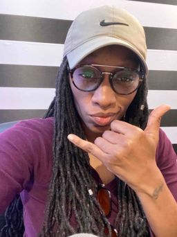 Hands down, my absolute favorite pair of glasses! 0