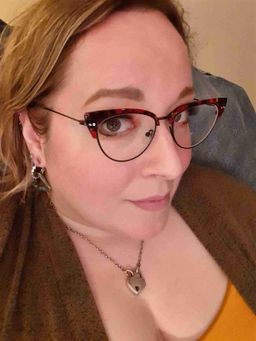 These are fantastic, very lightweight, elegant. The red flecks catch t1