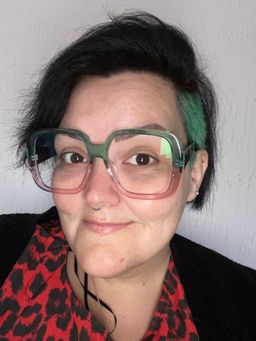 gorgeous oversize frames. love them!0