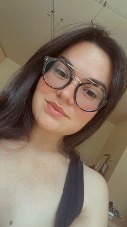 is just perfect I’m completely in love! is a bit big for my face but I0