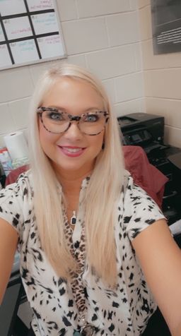 love love love this pair. I upgraded to blue light and the better lens0