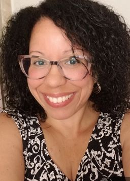 These are my everyday pair, they fit just right and they're very comfo0