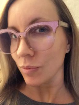 Oh my god! These frames are ADORABLE! This photo doesn’t do them justi0