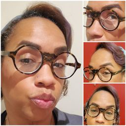 I love these frames. I wore these glasses 2 today's in the row. Lol! 1